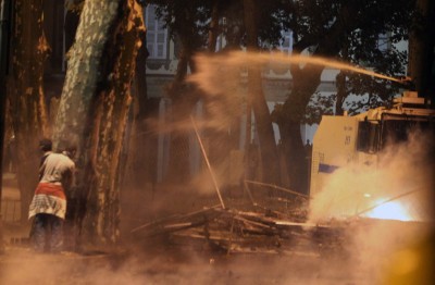 Proteste e scontri in Turchia contro il governo Erdogan