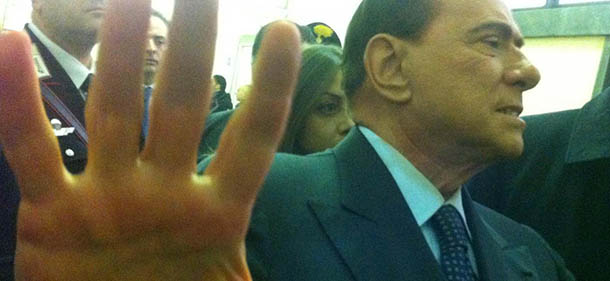 Spada - LaPresse01 03 2013 Milano ( Italia )CronacaTribunale di Milano - Corte dAppello seconda sezione penale Processo diritti Tv Silvio Berlusconi imputato per il processo diritti Tv si reca in tribunale per rilasciare dichiarazioni spontanee nella foto : l'uscita dal Tribunale di Silvio Belusconi Spada- Lapresse01-03-2013 Milan ( Italy ) Milan Court - Court of Appeal Criminal Division secondProcess rights TvSilvio Berlusconi accused for trial TV rights goes to court to release spontaneous declarationsin the photo: the output of the Court of Silvio Berlusconi