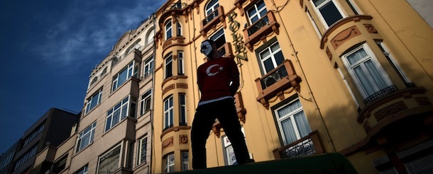 Le due manifestazioni in Turchia