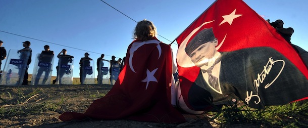 Le proteste in Turchia per la sentenza Ergenekon
