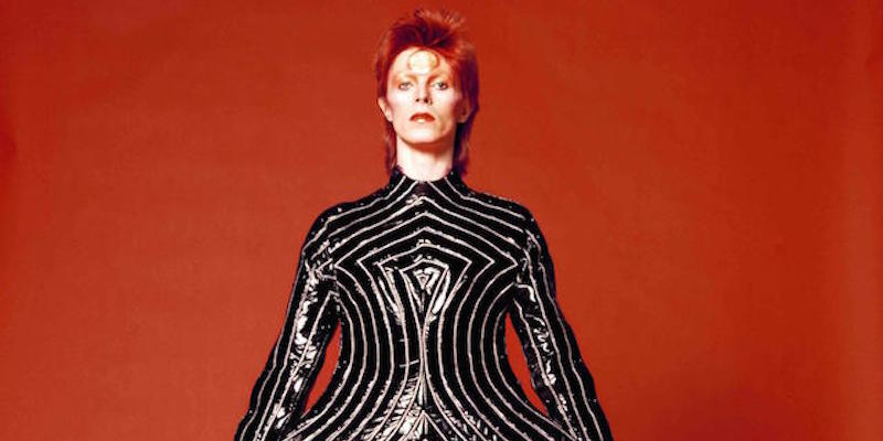 David Bowie, che rese figo essere strano