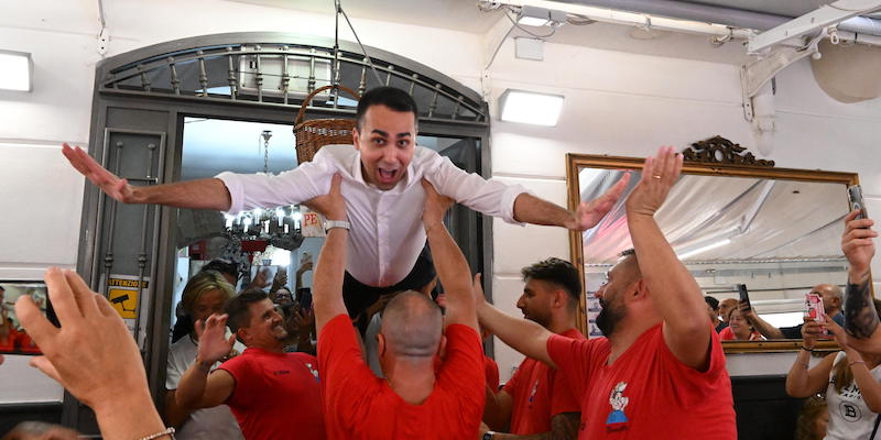Il video di Di Maio che fa come Baby in “Dirty Dancing”