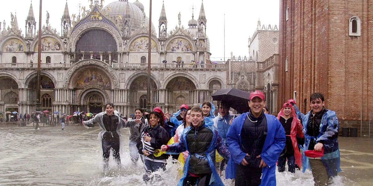 L’ANAC ha approvato un’altra deroga alla norma che sta impedendo alle scuole di organizzare gite scolastiche