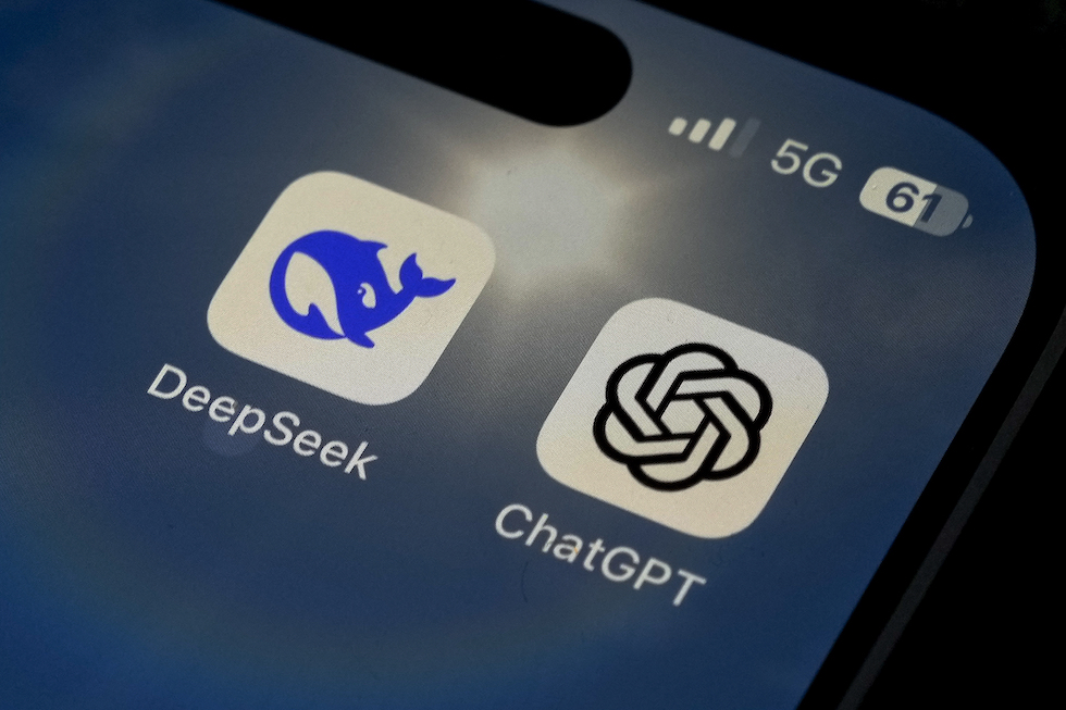 Le icone delle app di DeelSeek e ChatGPT