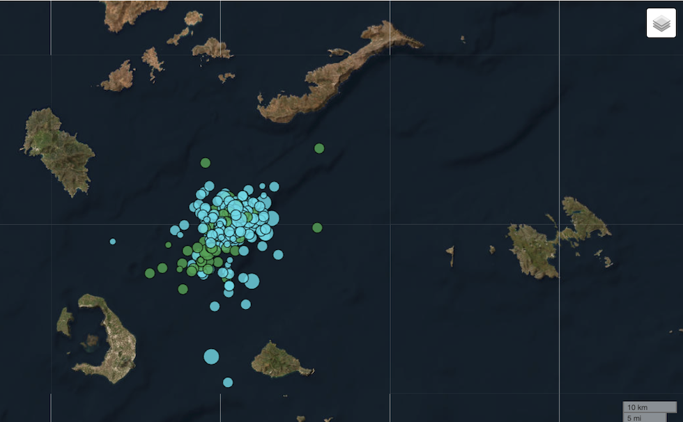Gli eventi sismici nelle ultime 24ore nella zona di Santorini 