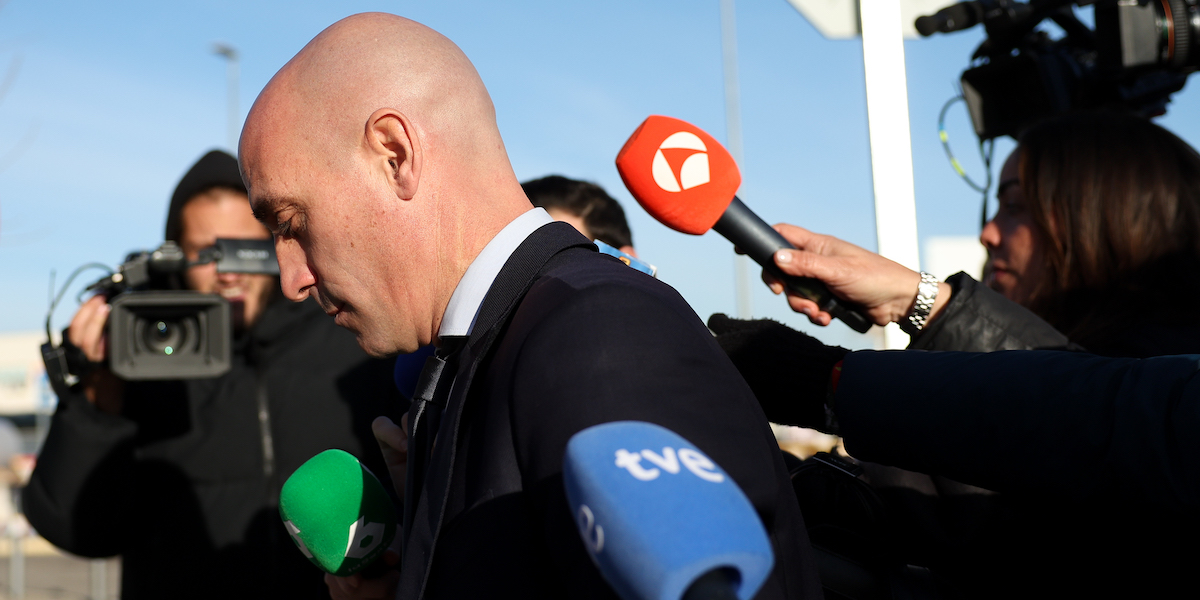 Luis Rubiales è stato condannato per il bacio non consensuale a Jennifer Hermoso