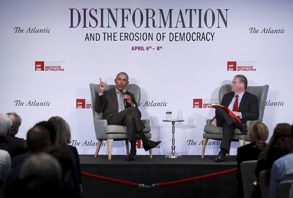 L'ex presidente Barack Obama intervistato da Jeffrey Goldberg nell'aprile del 2022