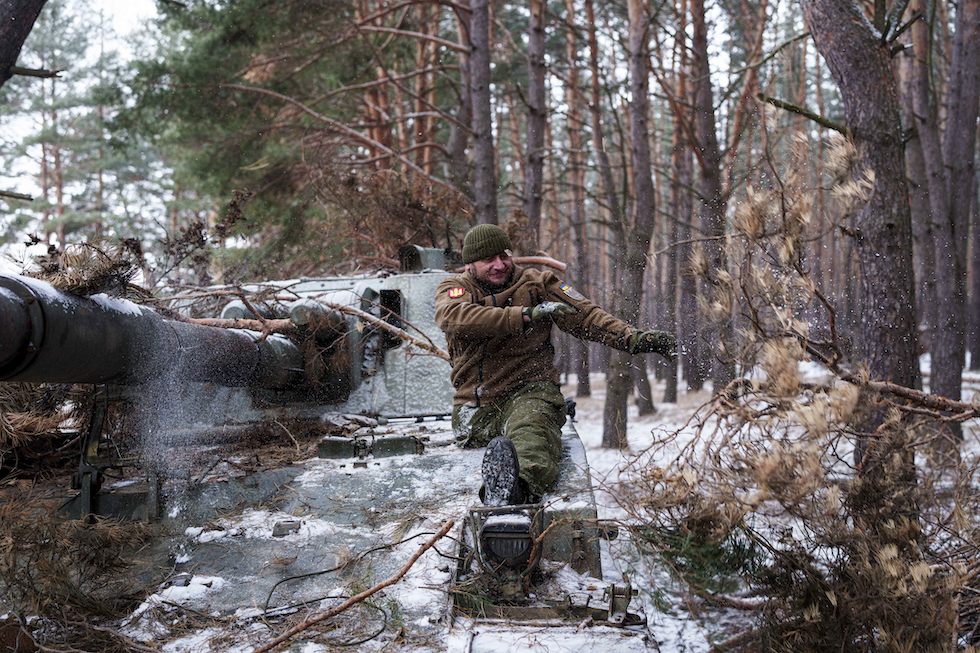 Un soldato ucraino nella regione di Kharkiv, febbraio 2025