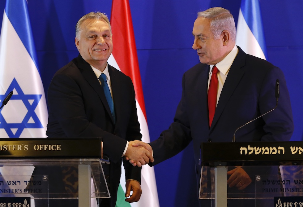 Il primo ministro ungherese Viktor Orbán e il suo omologo israeliano Benjamin Netanyahu a Gerusalemme, nel 2019