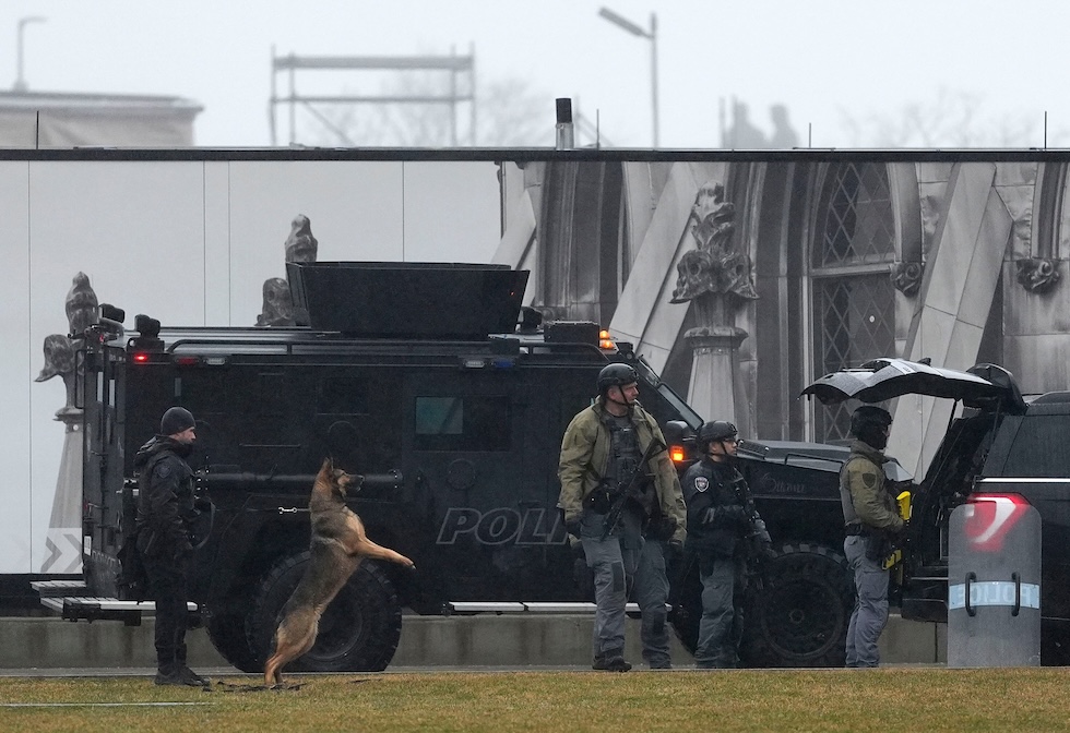Unità cinofile fuori dal parlamento di Ottawa 