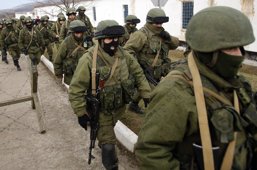 Gli “omini verdi” in Crimea all'inizio di marzo 2014: erano soldati russi