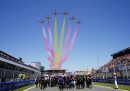 Volo della Patrulla Águila, la pattuglia acrobatica dell'aeronautica spagnola, prima del Gran Premio di Spagna di MotoGP