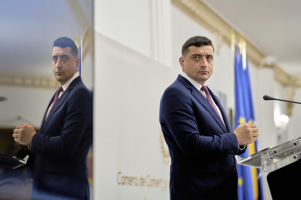 George Simion poco prima di un incontro con alcuni industriali, a Bucarest il 13 maggio