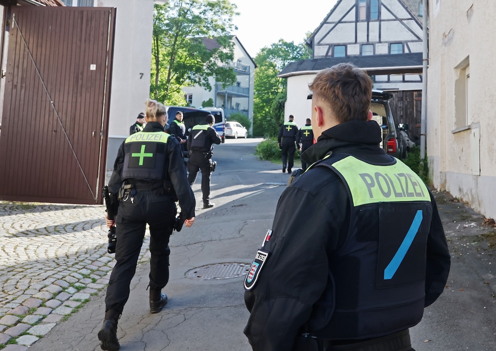 Un'operazione di polizia contro il movimento Reichsbürger, che voleva rovesciare il governo tedesco, il 13 maggio in Turingia