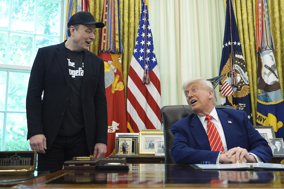 Musk E Trump alla Casa Bianca durante la conferenza stampa per l'uscita di Musk dal governo il 30 maggio 2025