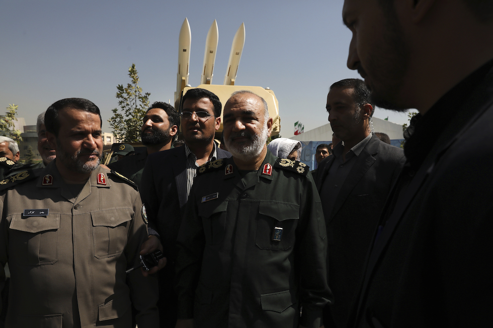 Hossein Salami (al centro) in una foto del 2019 