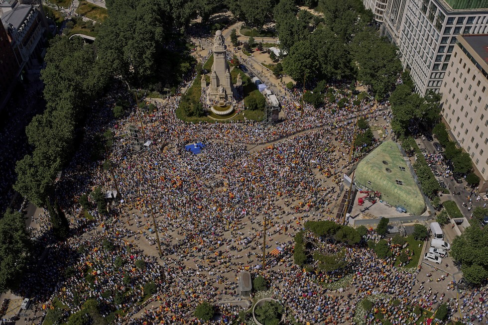 La manifestazione contro il governo convocata dal Partito Popolare a Madrid lo scorso 8 giugno