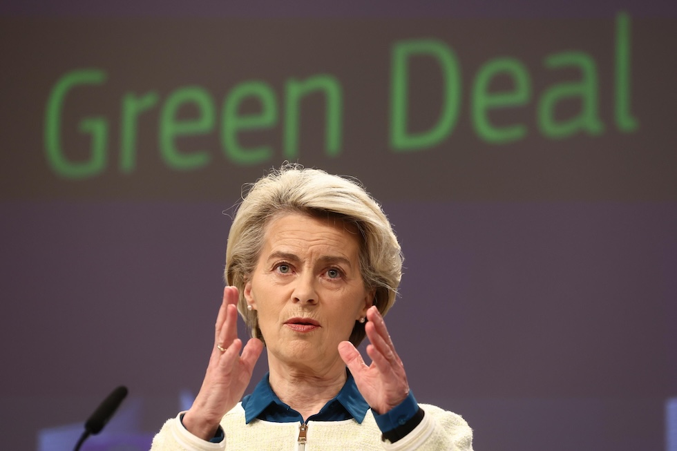 Ursula von der Leyen durante una conferenza stampa del febbraio del 2023