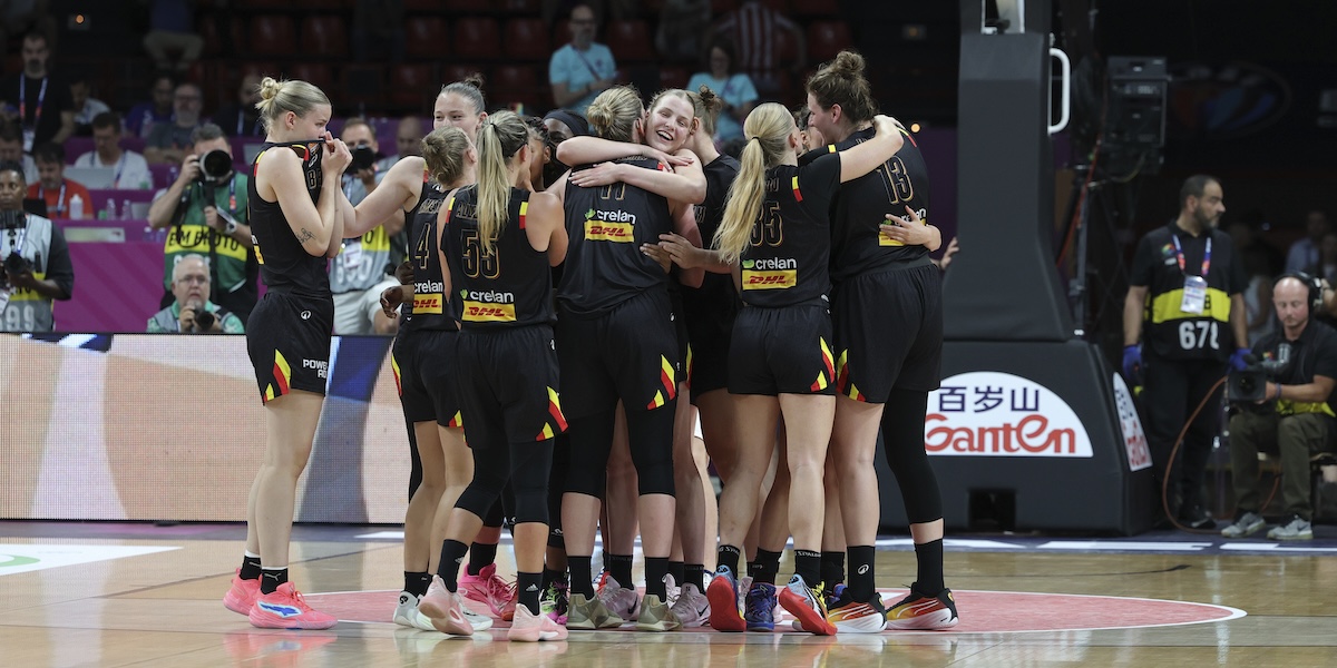 Leggi l'articolo: La rocambolesca rimonta con cui il Belgio ha vinto gli Europei femminili di basket, negli ultimi minuti della finale