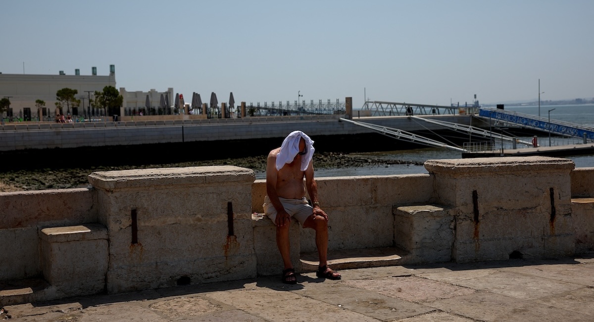 Ventagli, sole, sudore