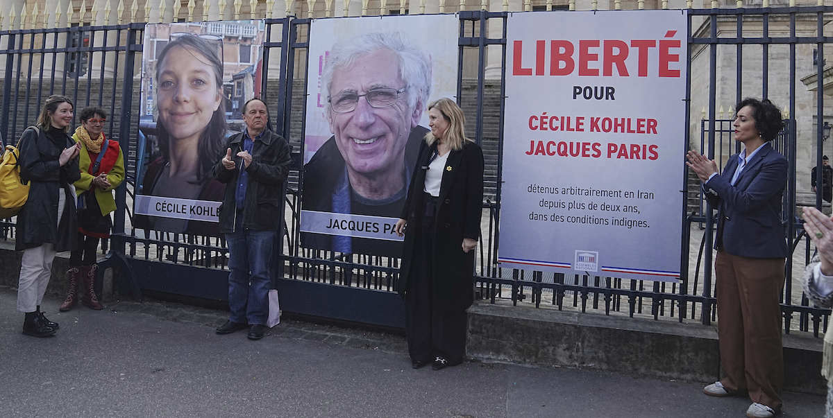 L’Iran, secondo varie fonti, ha accusato i detenuti francesi Cécile Kohler e Jacques Paris di spionaggio a favore di Israele