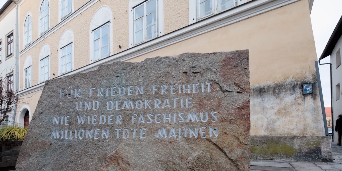 L’Austria cambierà il nome di due strade nella città natale di Hitler dedicate a due membri del Partito Nazista