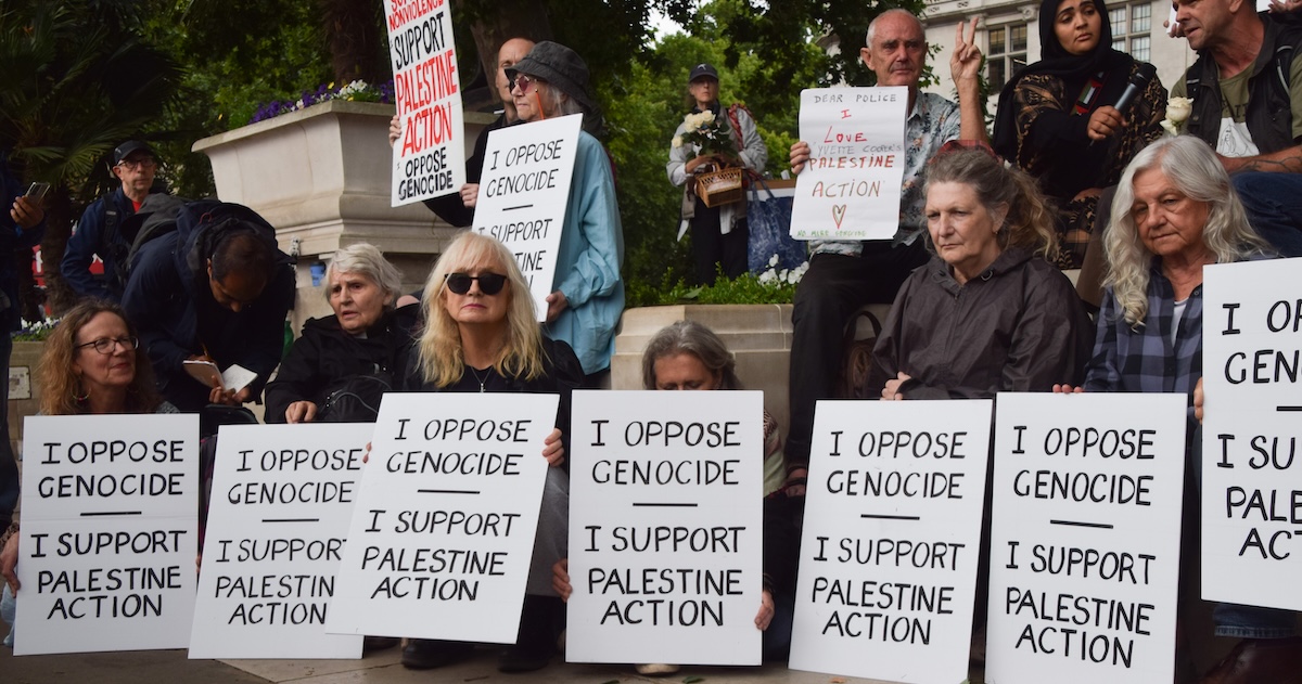 A Londra 29 persone sono state arrestate per aver manifestato in favore di Palestine Action, dichiarata organizzazione terroristica