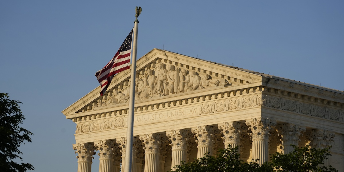 La Corte Suprema degli Stati Uniti ha stabilito che l’amministrazione Trump potrà riprendere coi licenziamenti di massa nelle agenzie federali
