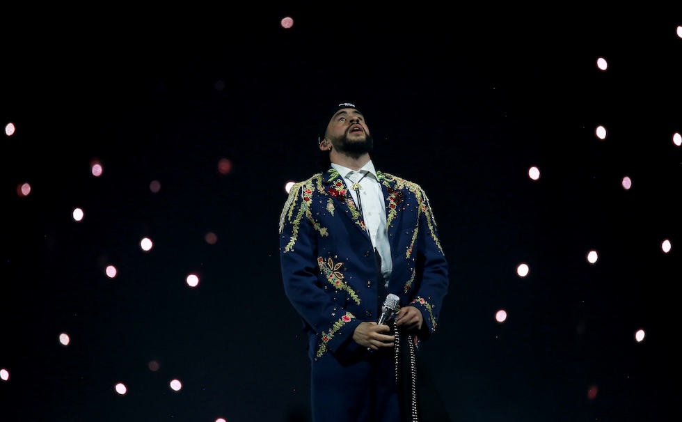 Bad Bunny durante un concerto a San Juan, Porto Rico, il 7 giugno 2024. (Gladys Vega/Getty Images)