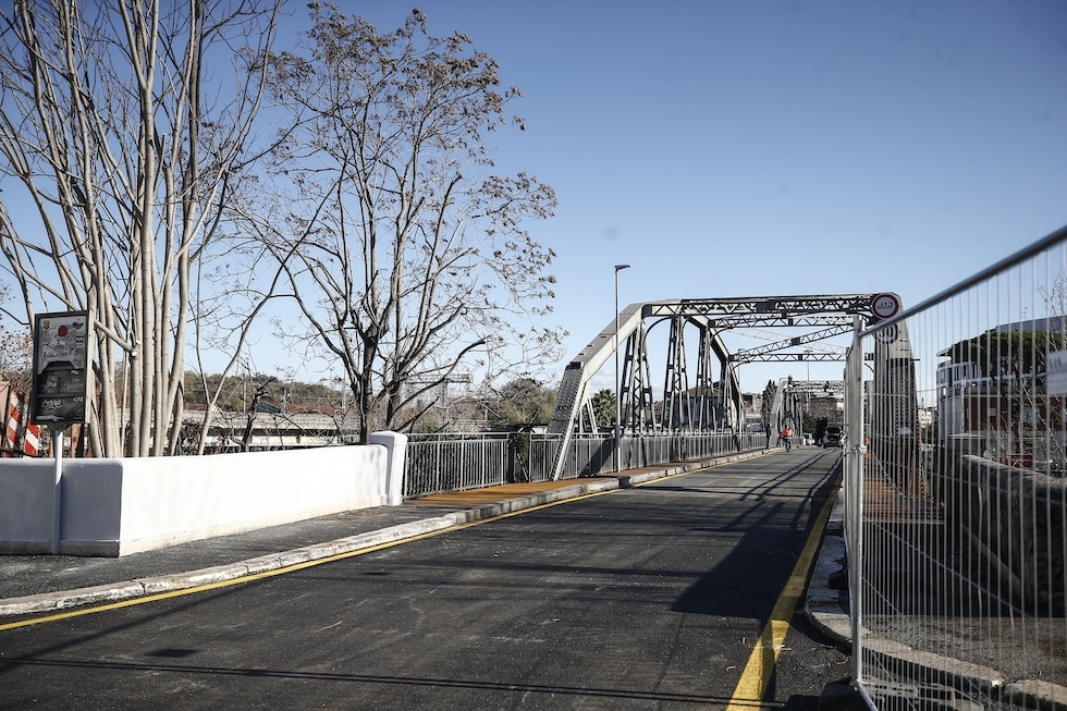 Il ponte dell’Industria (o ponte di Ferro), riaperto nel dicembre 2021 