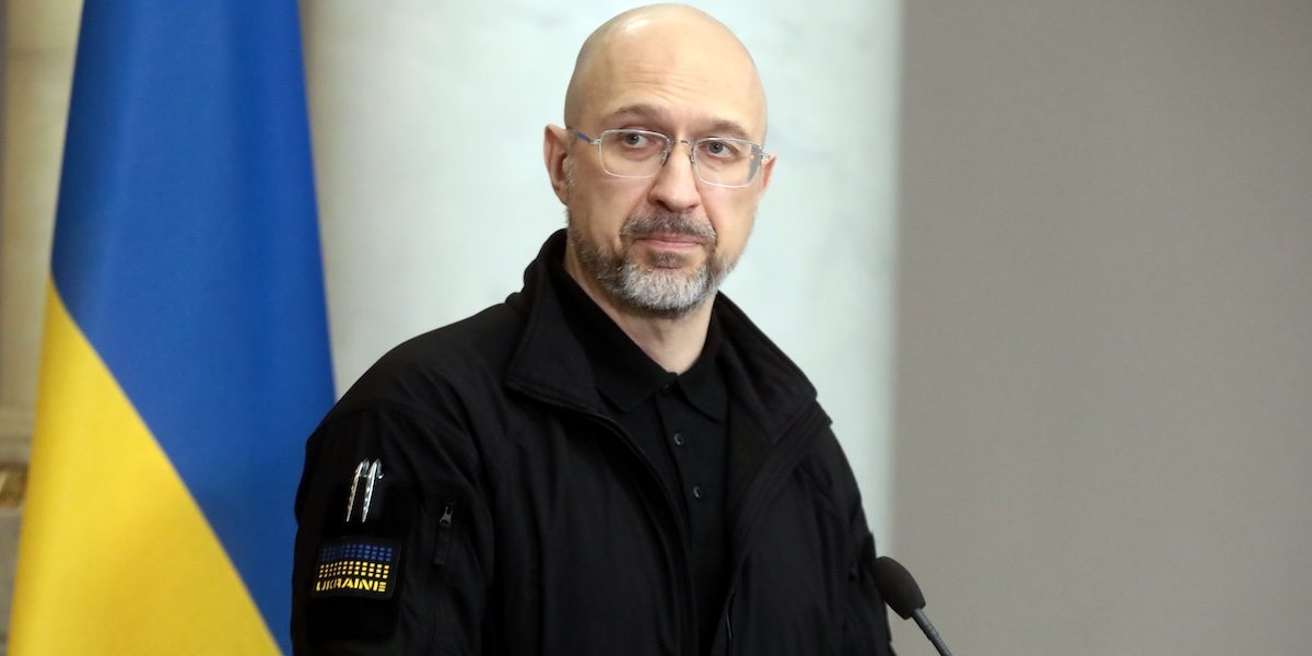 Il primo ministro ucraino Denys Shmyhal si è dimesso: è il primo passaggio del rimpasto di governo annunciato da Volodymyr Zelensky