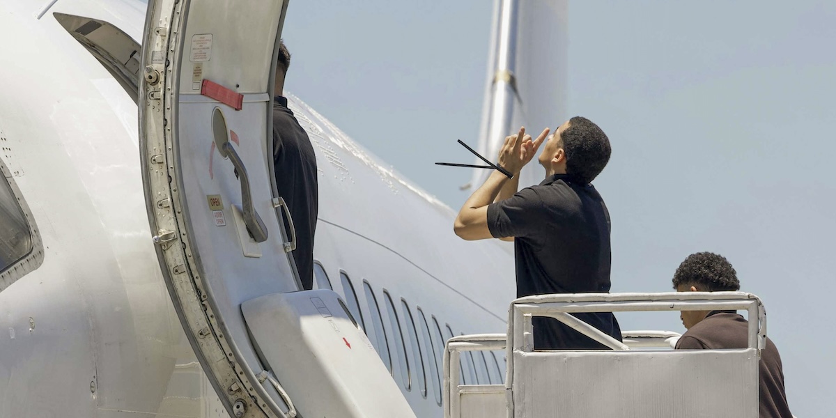 Il Venezuela ha rilasciato dieci prigionieri statunitensi in cambio di 250 persone venezuelane espulse dagli Stati Uniti e mandate a El Salvador