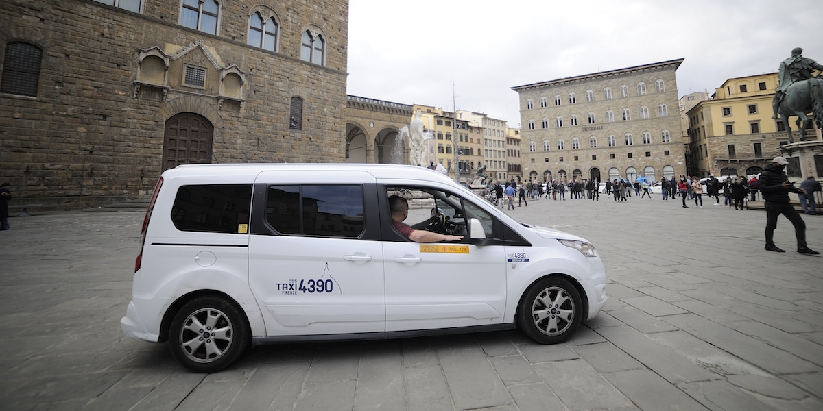 La Commissione di garanzia sugli scioperi ha multato per 20mila euro due cooperative di taxi di Firenze, per la protesta ad aprile