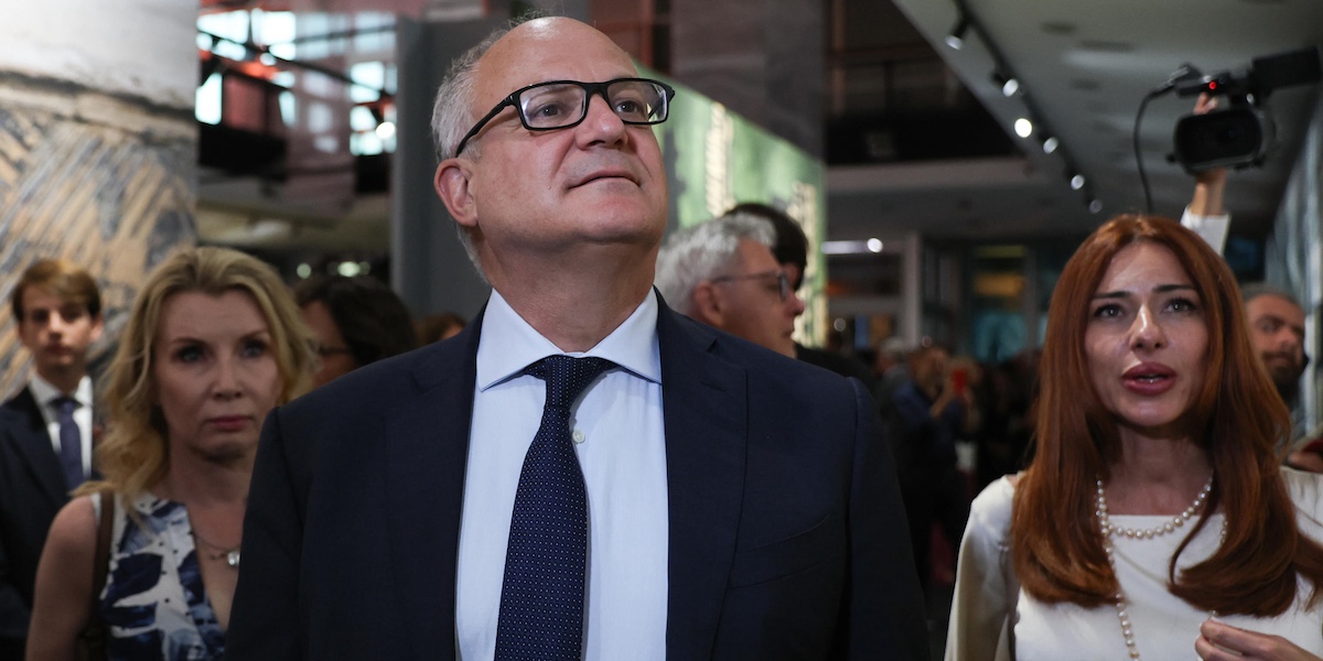 Il sindaco di Roma dice che le periferie di Roma «fanno schifo»