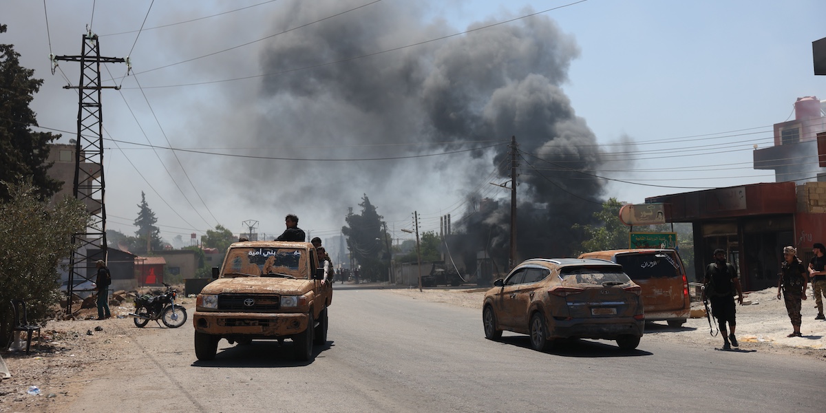 Miliziani beduini a Suweyda, il 18 luglio 2025 (Ali Haj Suleiman/Getty Images)