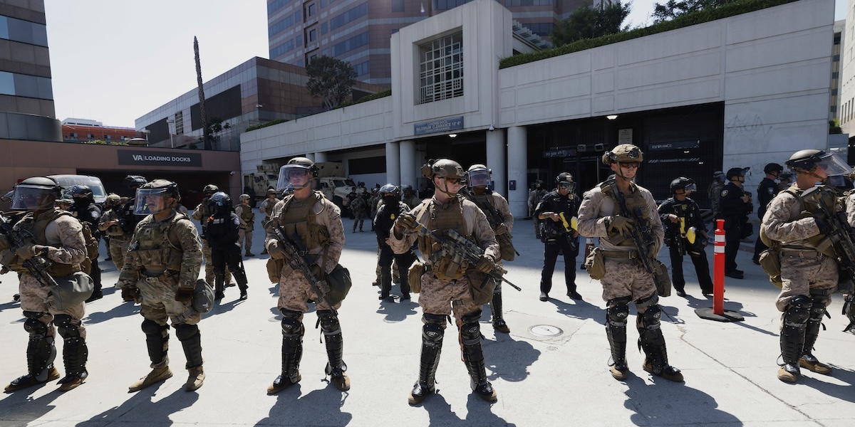 Il governo statunitense ritirerà in anticipo i 700 marines inviati a Los Angeles durante le proteste di giugno