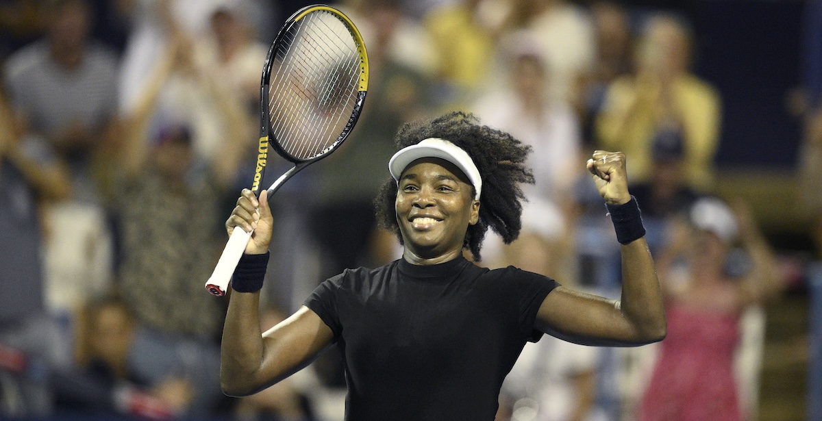 Venus Williams gioca ancora, e vince