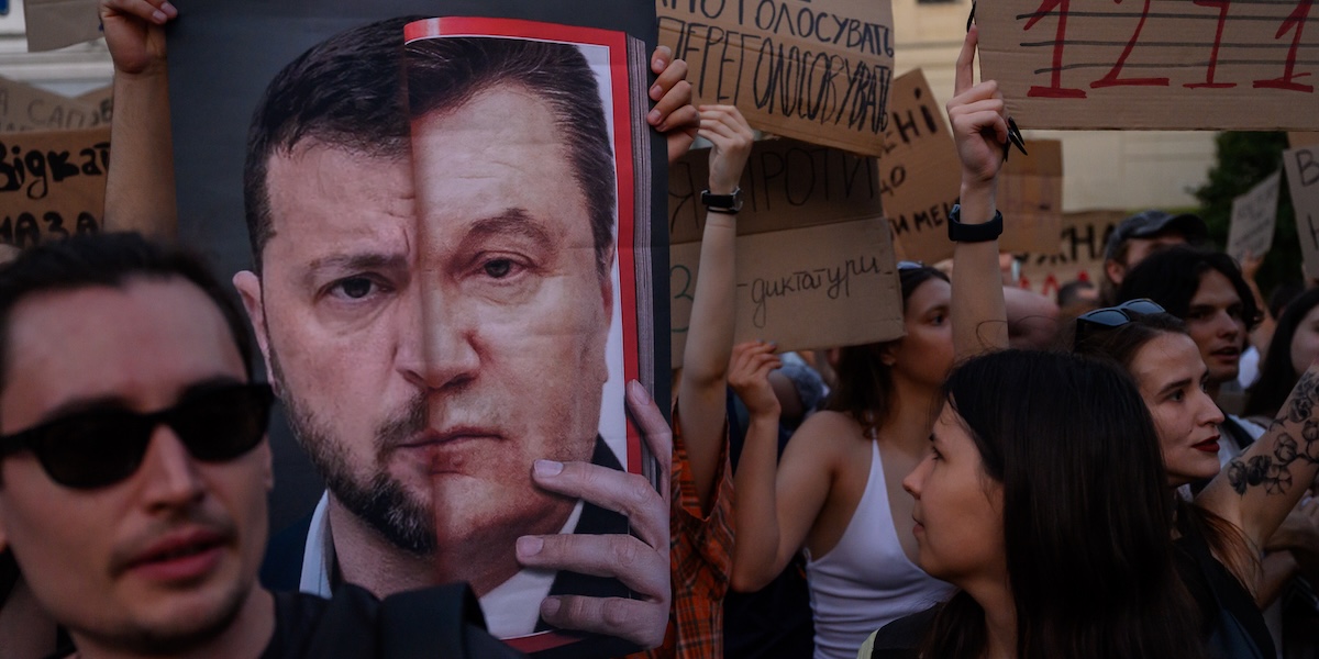 Zelensky si è rimangiato la legge sulle agenzie anticorruzione