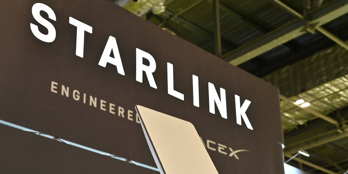 Il servizio di telecomunicazione satellitare Starlink ha smesso di funzionare per circa due ore e mezza