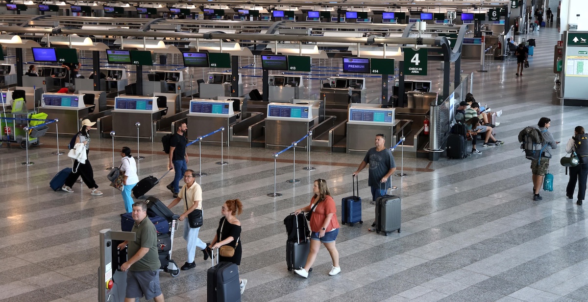 Oggi ci sono scioperi nel settore aereo per quattro ore