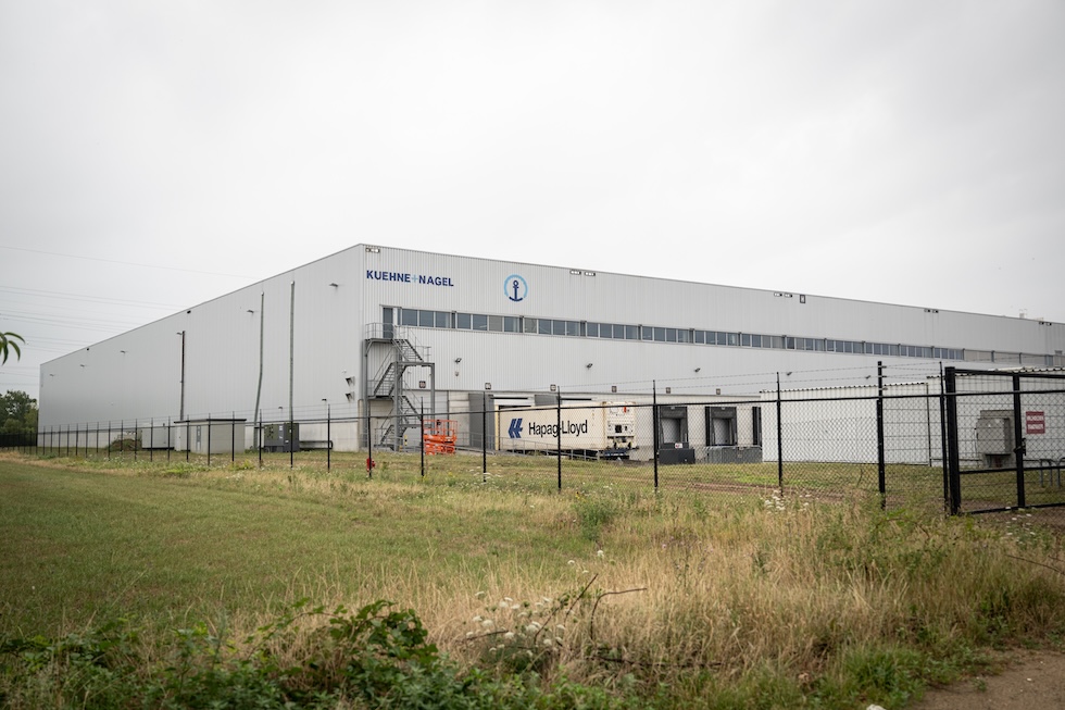 Il magazzino a Geel, in Belgio, dove sono tenute le scorte, il 23 luglio 