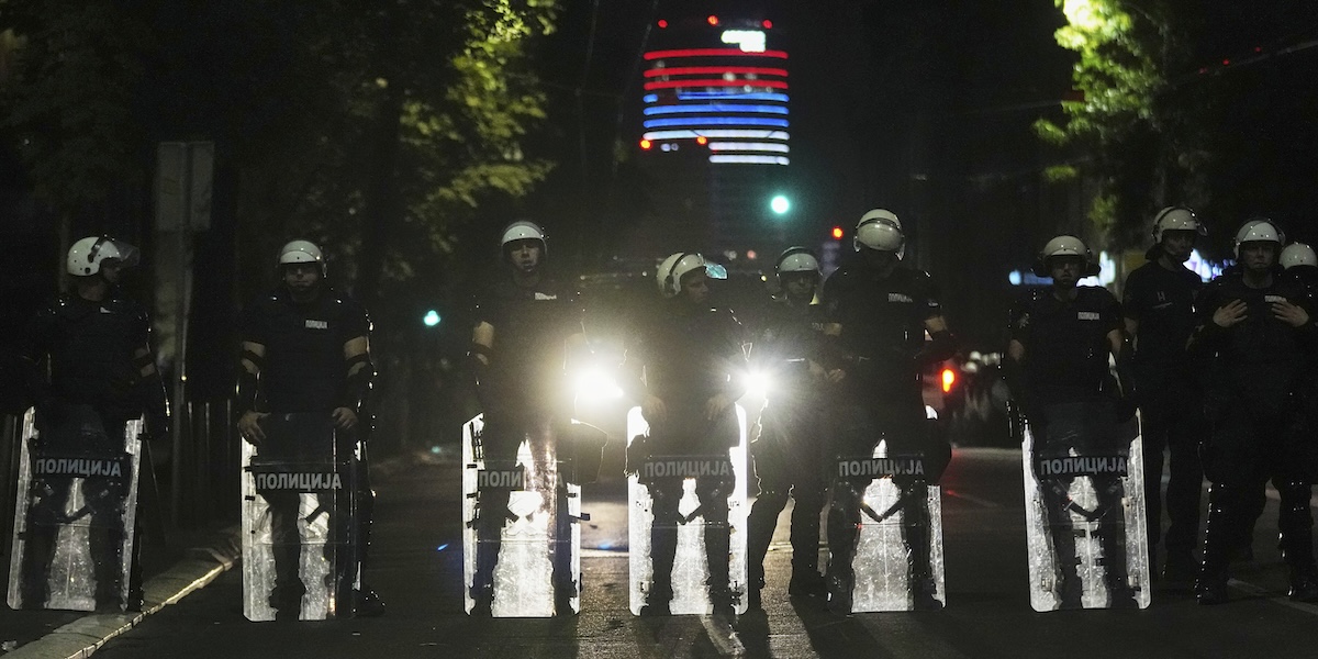In Serbia 6 persone sono state arrestate per il crollo di Novi Sad, da cui iniziarono le grandi proteste contro il governo