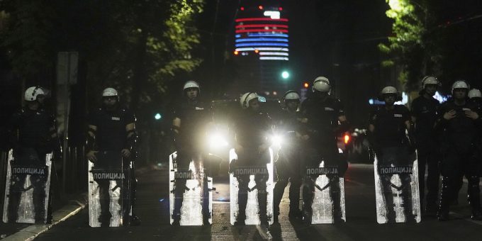 In Serbia 6 persone sono state arrestate per il crollo di Novi Sad, da cui iniziarono le grandi proteste contro il governo