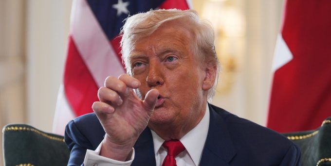 Trump ha annunciato nuovi dazi contro decine di paesi