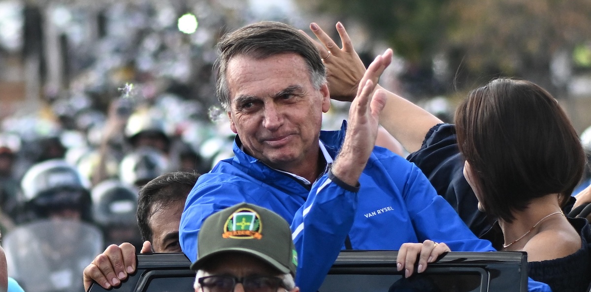 Jair Bolsonaro è stato messo agli arresti domiciliari