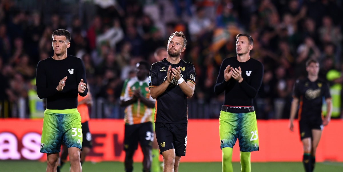 Lo stipendio dei calciatori di Serie A che retrocedono in Serie B sarà automaticamente ridotto del 25 per cento