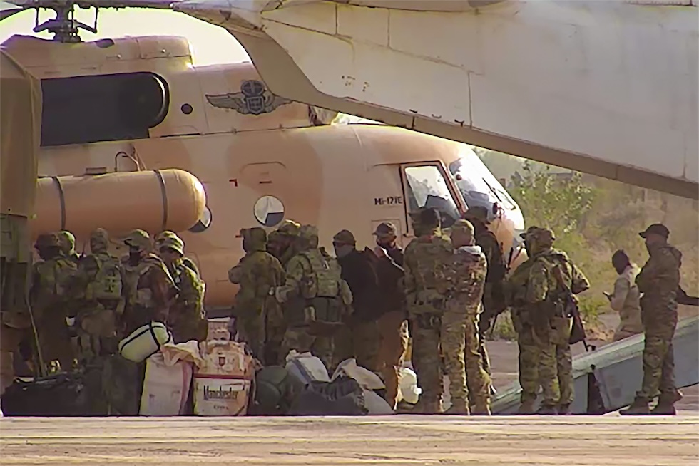 Un gruppo di mercenari russi fotografati nel 2022 in Mali