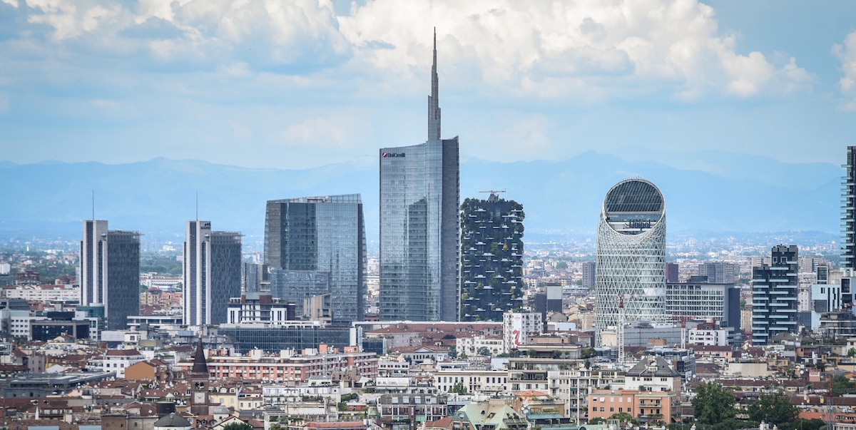 Come sono fatte le case negli edifici sotto inchiesta a Milano
