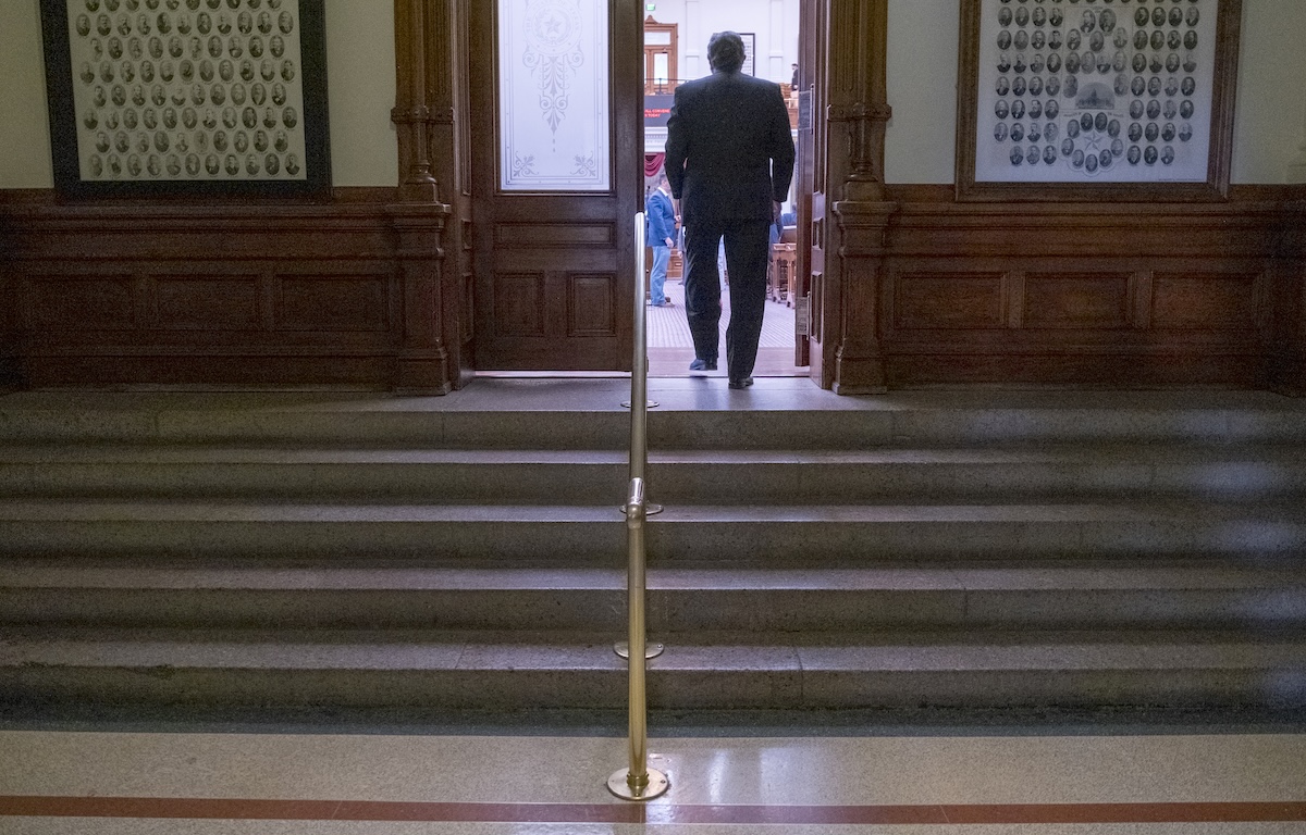 Sono tornati in Texas i deputati Democratici che avevano lasciato lo stato per bloccare una proposta di legge sui collegi elettorali