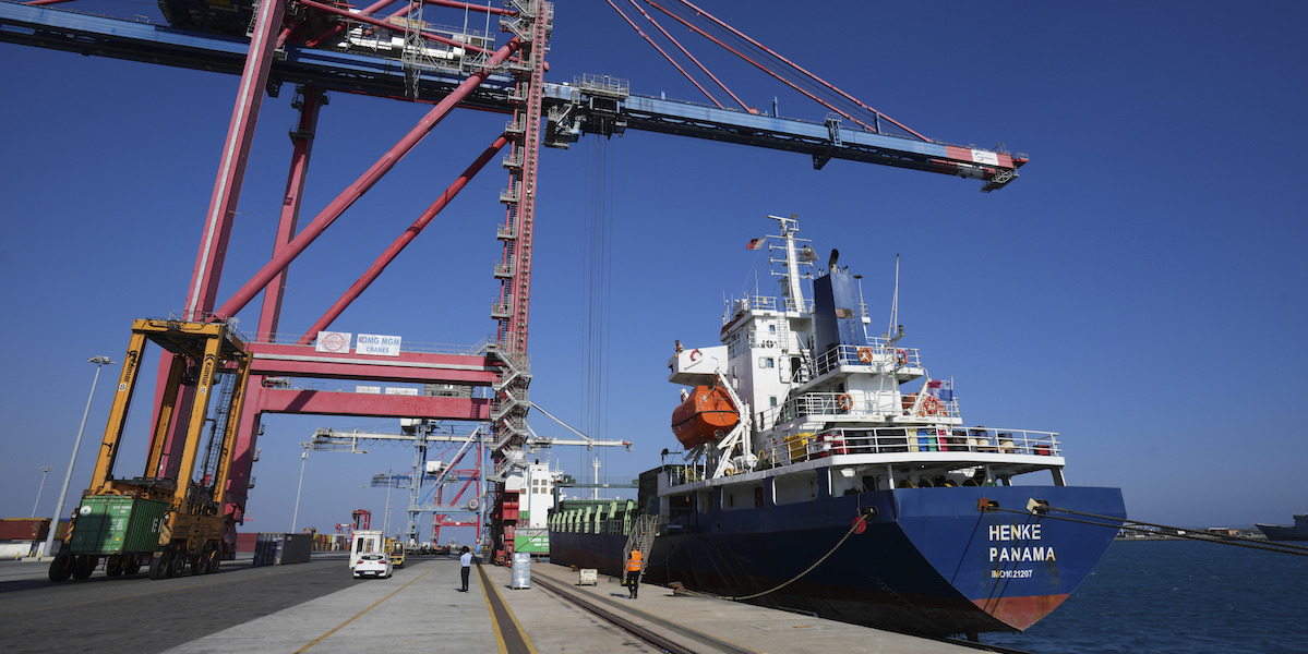 Una nave carica di cibo destinato alla Striscia di Gaza è partita da Cipro verso Israele: è la prima operazione del genere da un anno